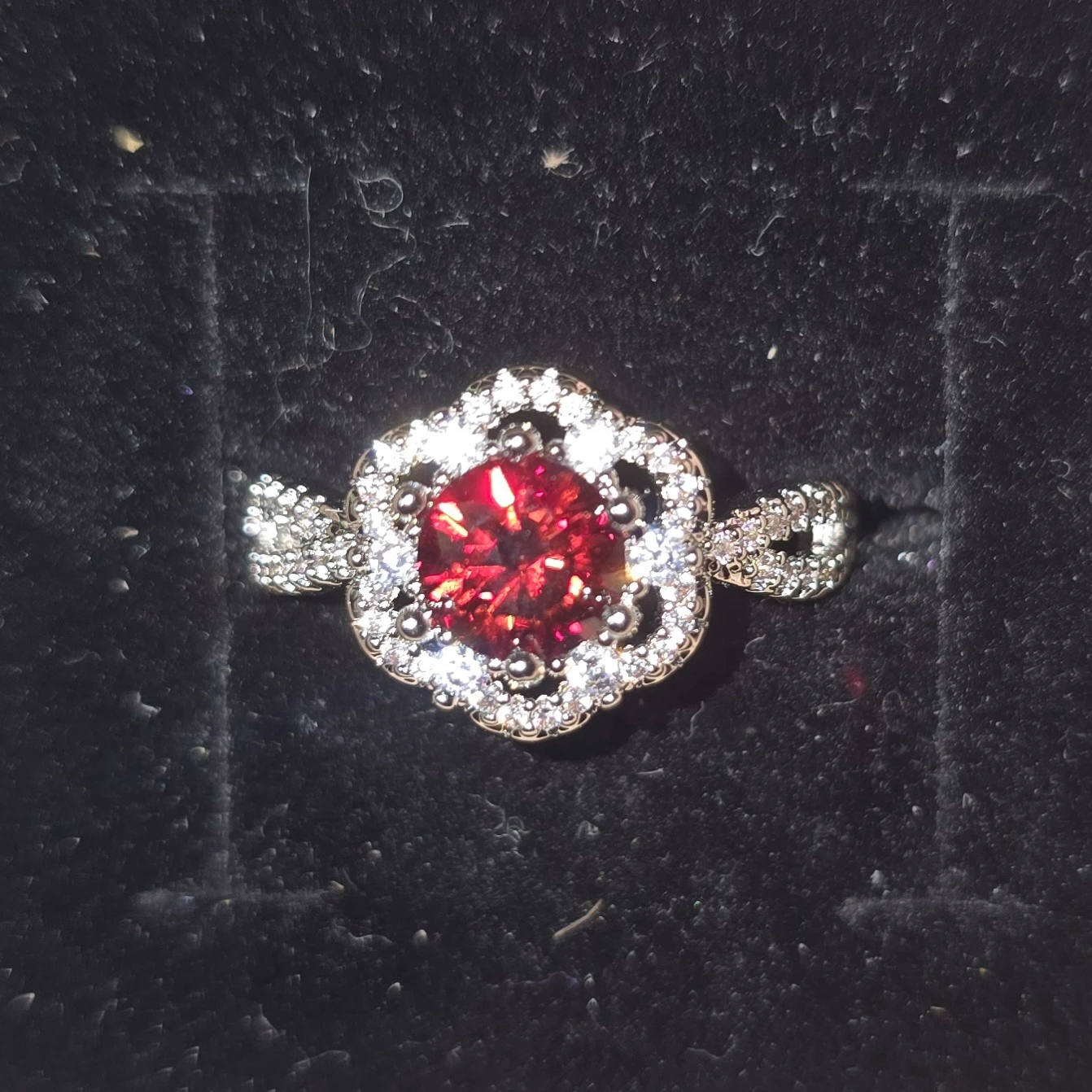 Stunning 1 Carat Lab Grown Ruby Moissanite (with video) - photo 2