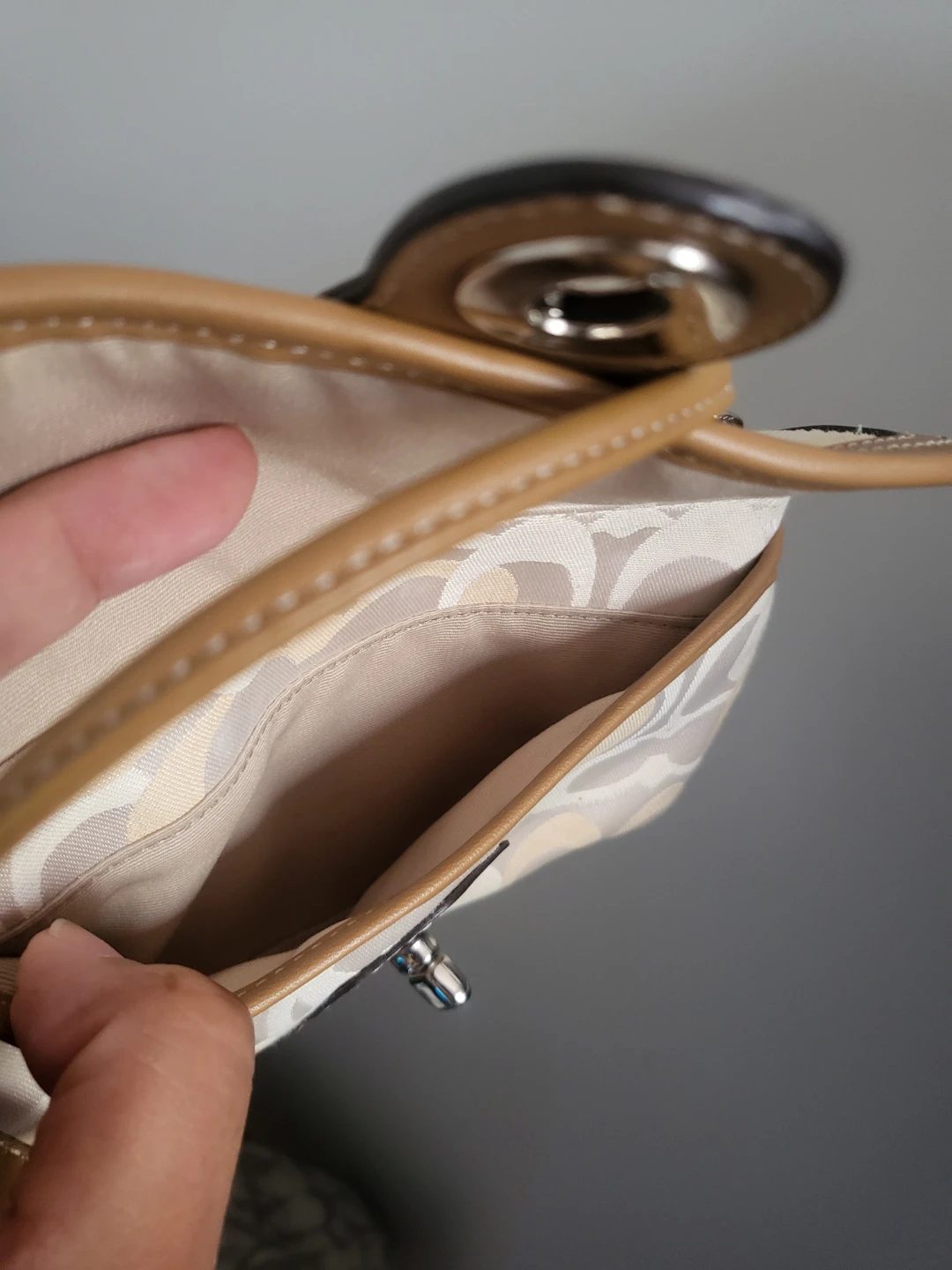 Coach Wristlet - photo 4