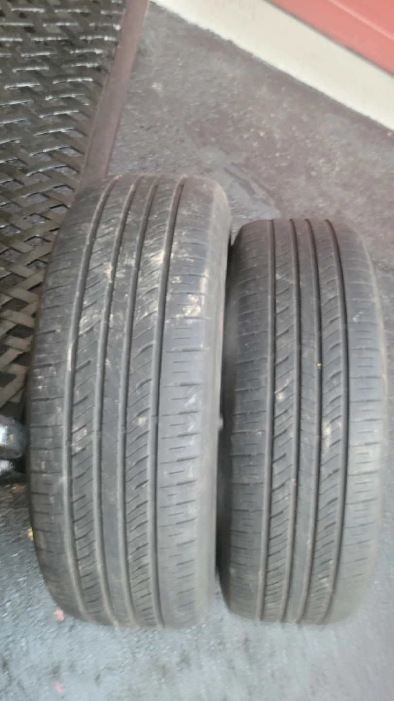 2016 DODGE GRAND CARAVAN ALLOY RIMS and tires AS - photo 4