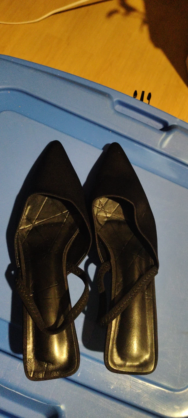 Black Slingback Heels - photo 2