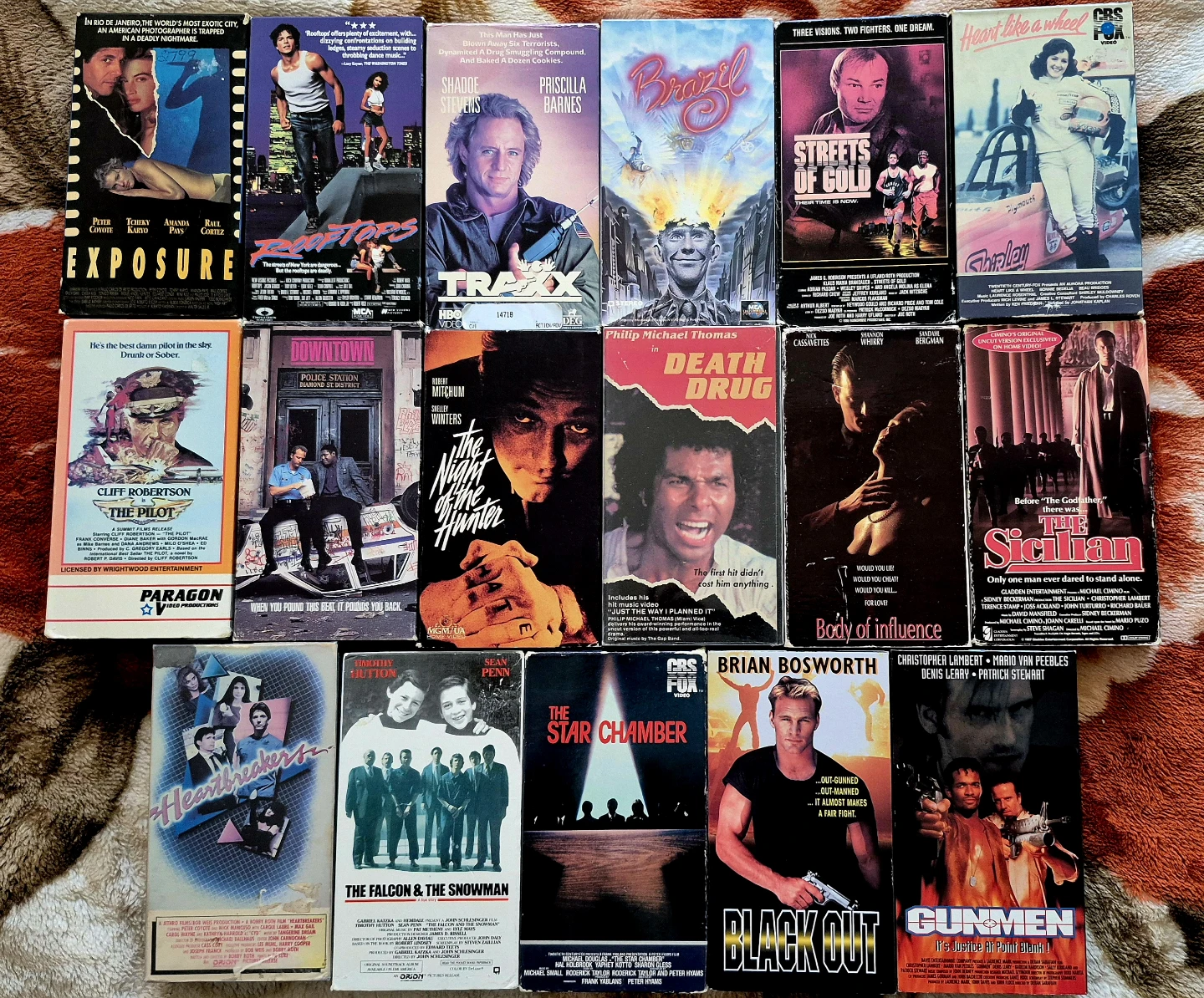 Toshiba vcr with 17 action thriller vhs movies - photo 4