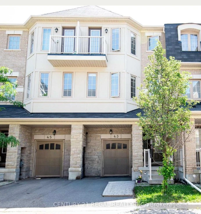 "Deal of Life Time" For rent 3 bed 3 washrooms 1 parking spot