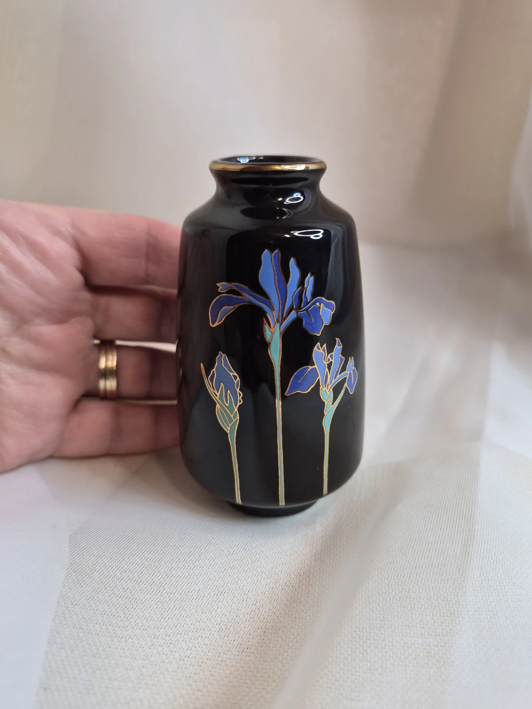 Otagiri Japanese Blue Iris Vase Black Vase w Blue - photo 4
