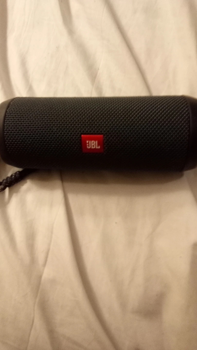 JBL Flip 4 Portable Bluetooth Speaker
