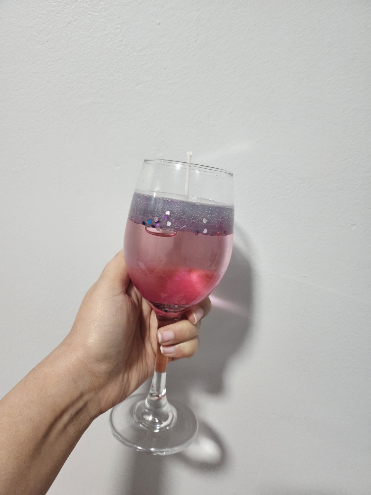 Wine Glass Candle with Glitter - photo 3