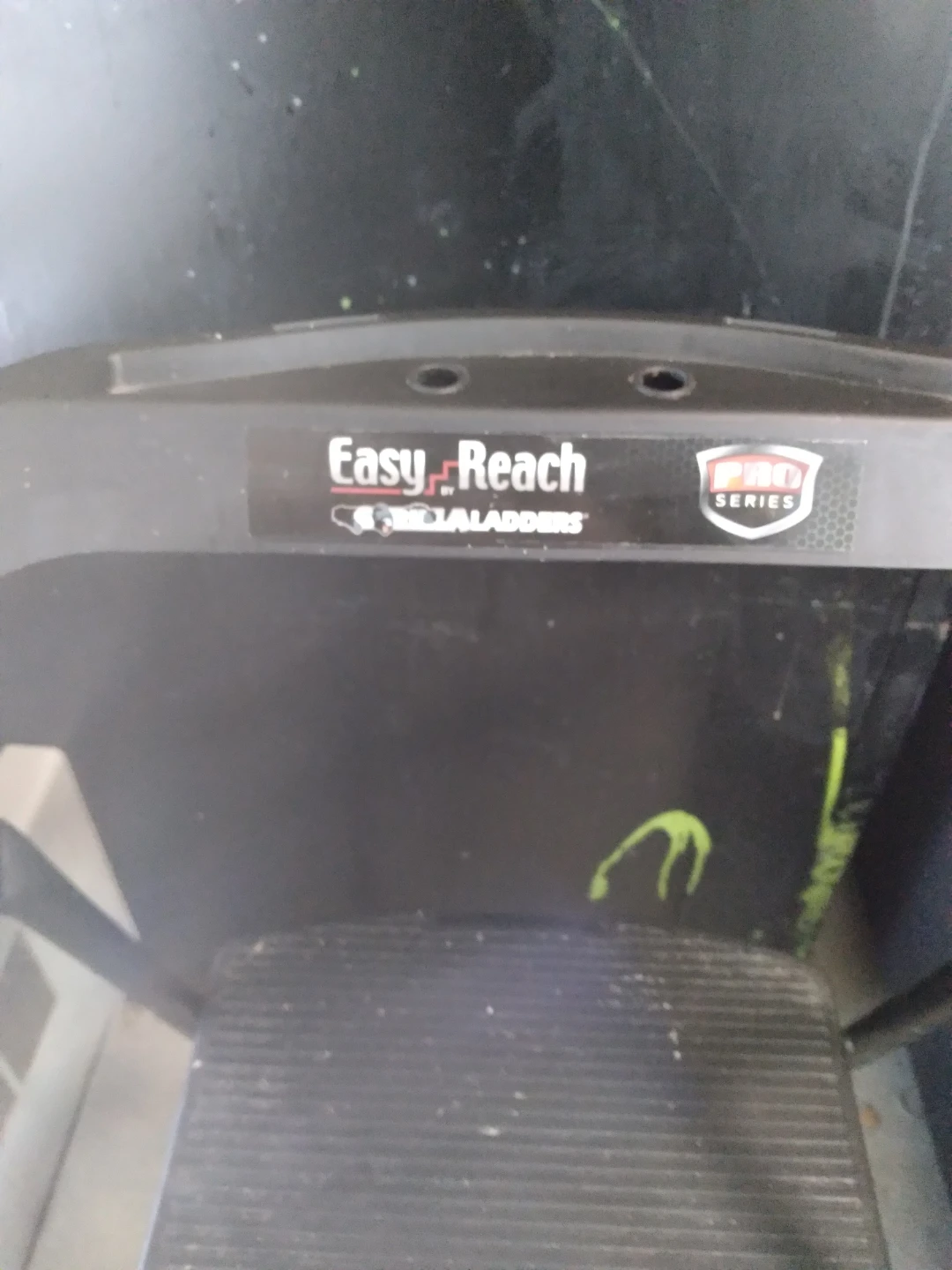 Gorilla Ladder Easy-Reach 3-Step Step Stool Ladder