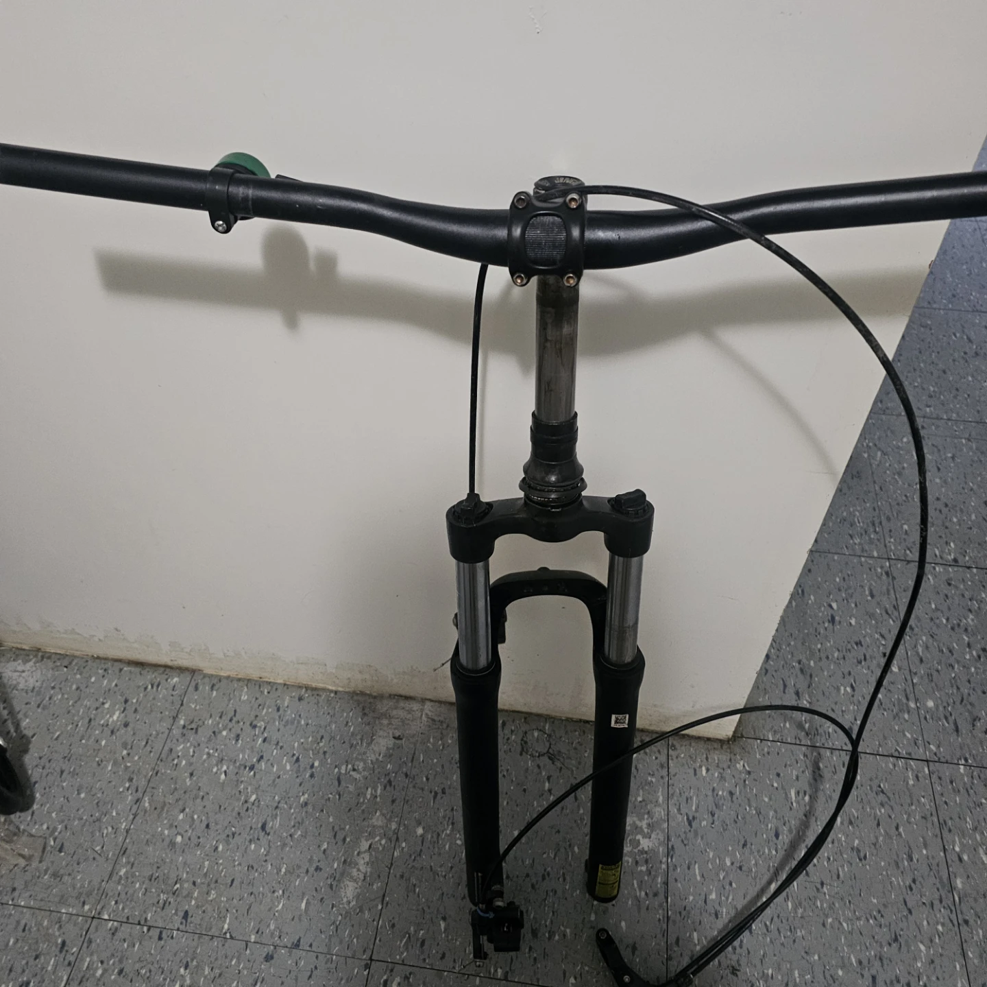 Black Mountain Bike Handlebar and Fork fits 700c rim