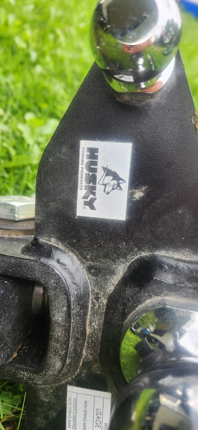 Husky Towing Round Bar Weight Distribution Hitch Package - photo 3