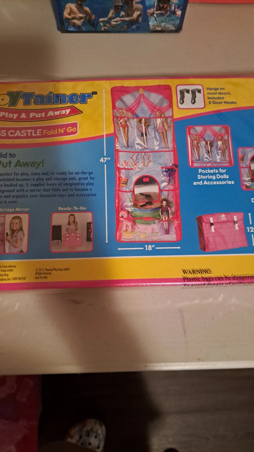Princess Castle Fold N' Go Play & Put Away Organizer - photo 4