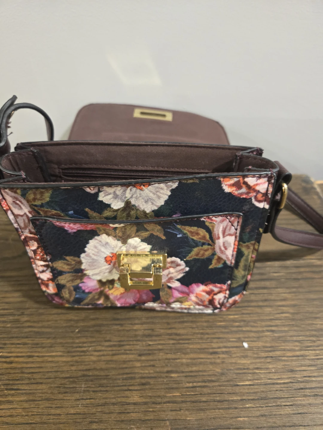 Beautiful Floral Crossbody Purse - photo 4