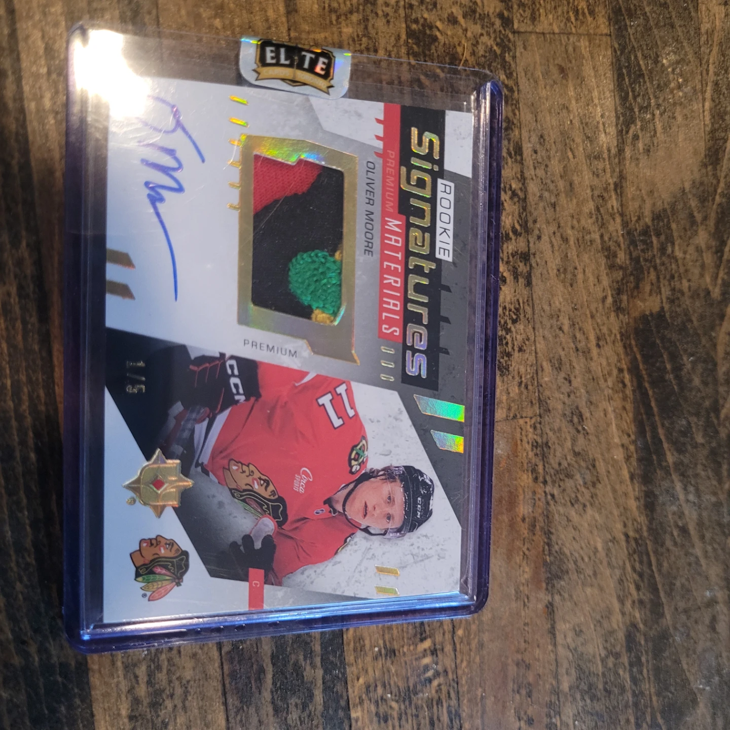Oliver moore signature materials 4 color patch auto /5