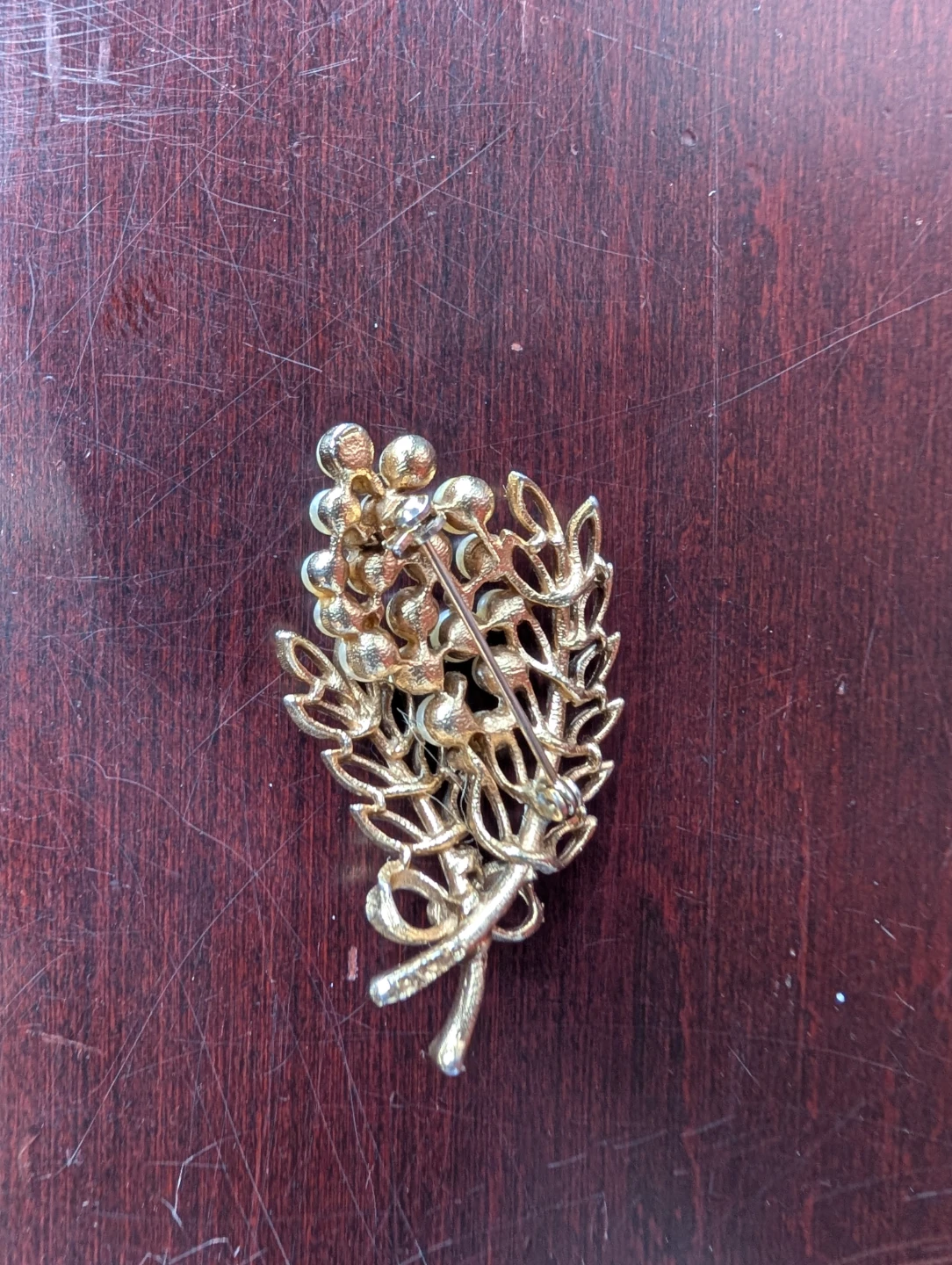 Lisner Gold Tone Faux Pearl Brooch - photo 2
