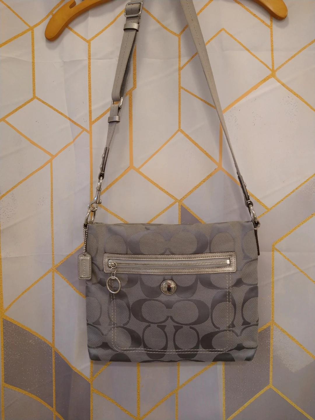 Vintage Coach Gray Signature Crossbody Bag with Adjustable Strap