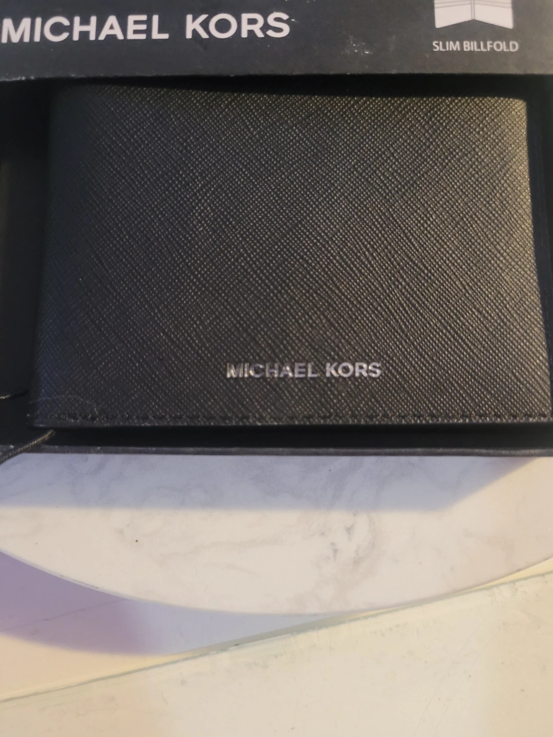Michael Kors Slim Billfold Wallet - photo 3