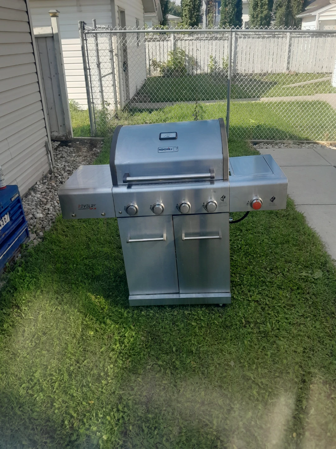 Nexgrill 4-Burner Propane Grill - photo 2