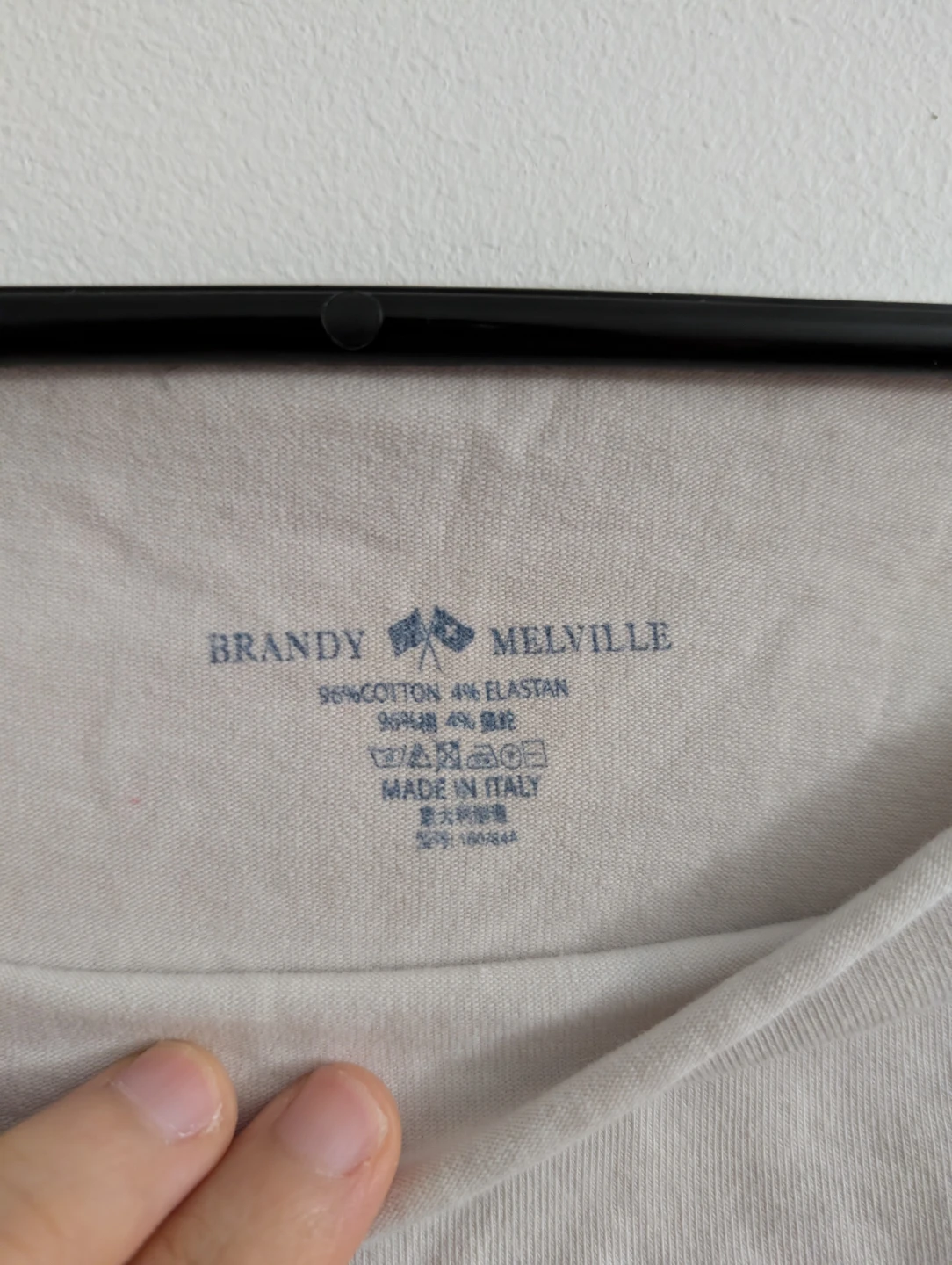 Brandy Melville Cute White Off Shoulder Long Sleeve Top 18" - photo 2