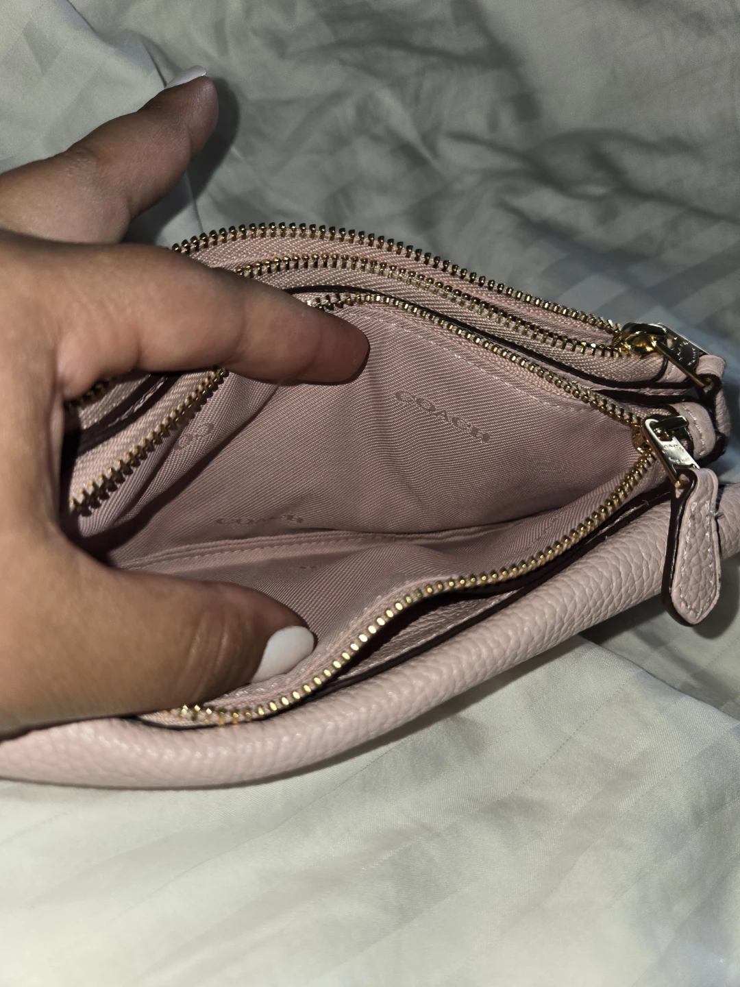 Coach Pink Leather Double Zip Wallet - photo 4