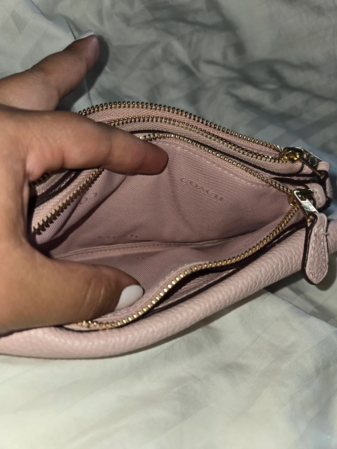 Coach Pink Leather Double Zip Wallet - photo 4
