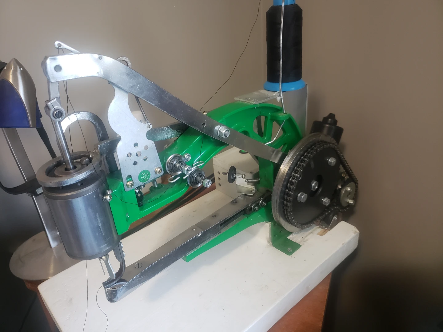 Industrial Leather Sewing Machine - photo 2