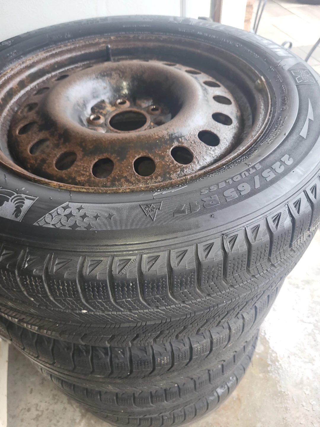 MICHELIN   four X-Ice winter tires, size 225/65R17 - photo 5