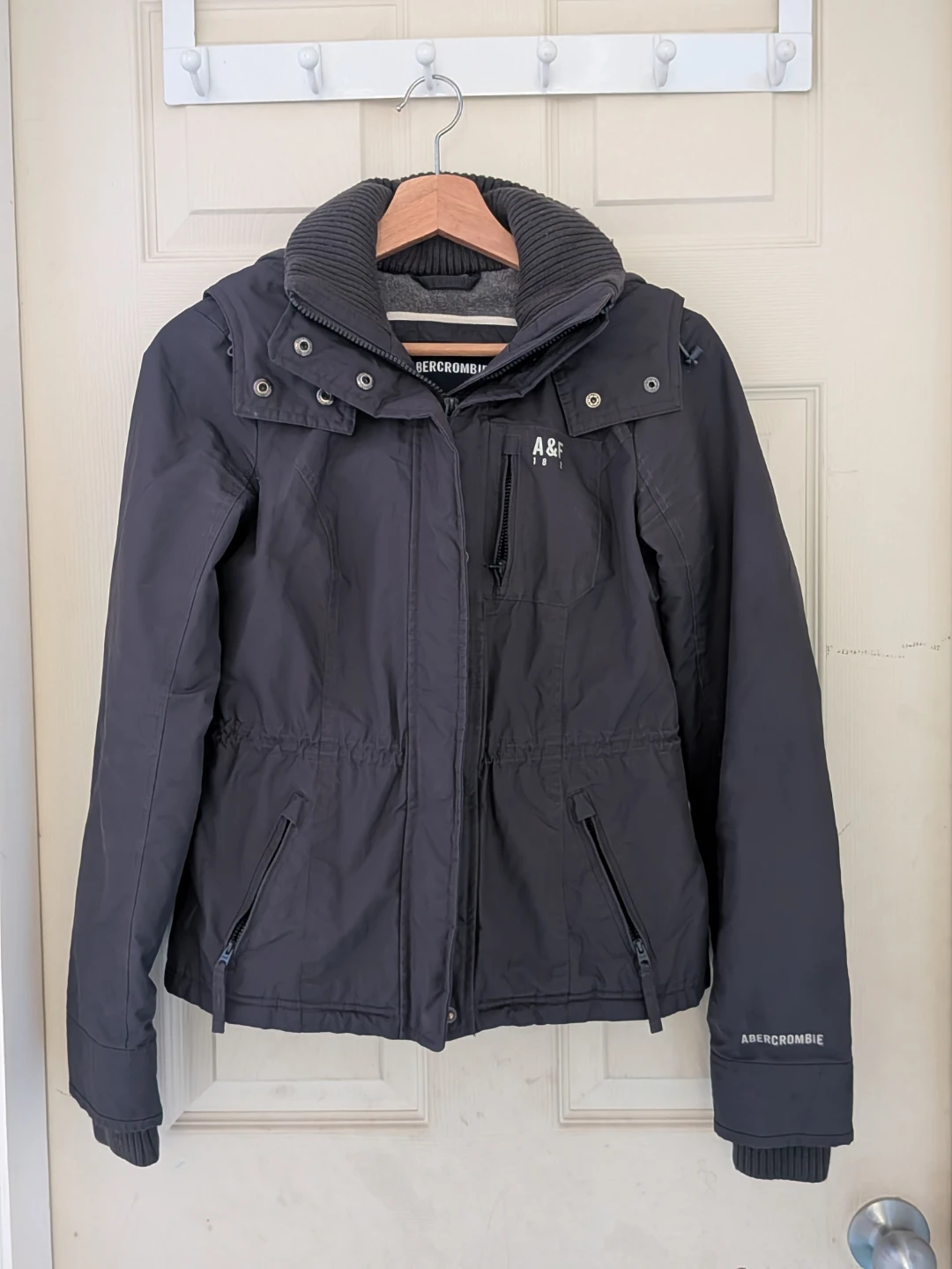 Abercrombie All-Season Weather Warrior Jacket XS