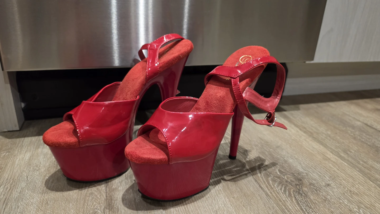 Pleaser Red Platform Heels Size 10 - photo 2