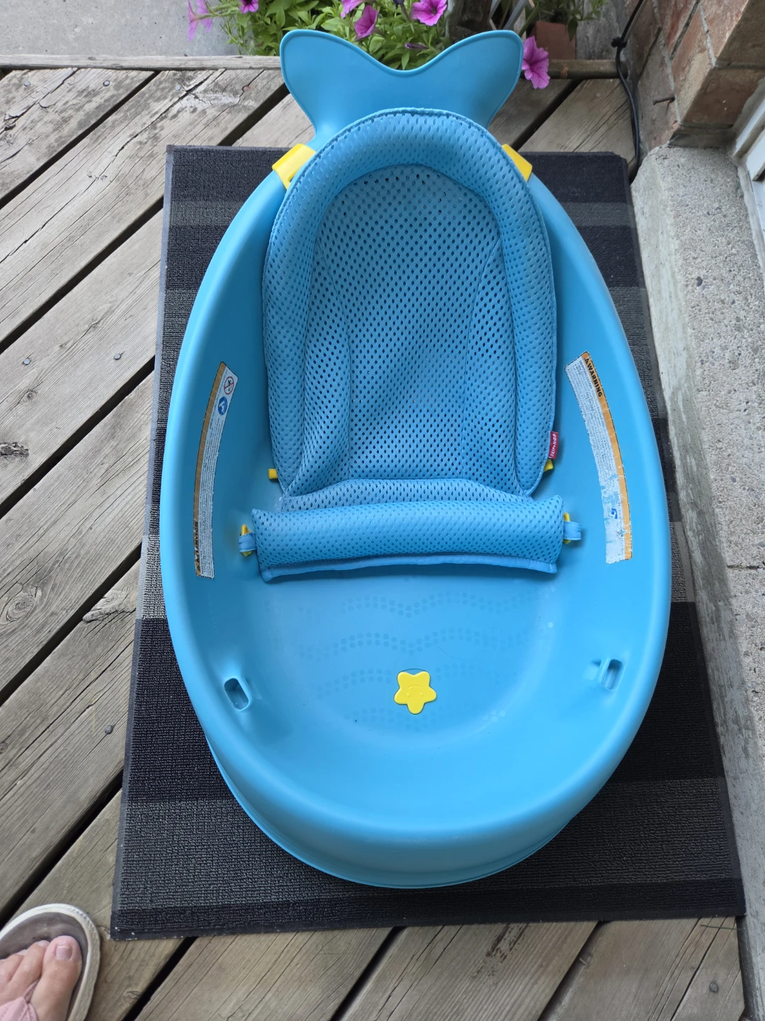 Fisher-Price Whale Bath Tub