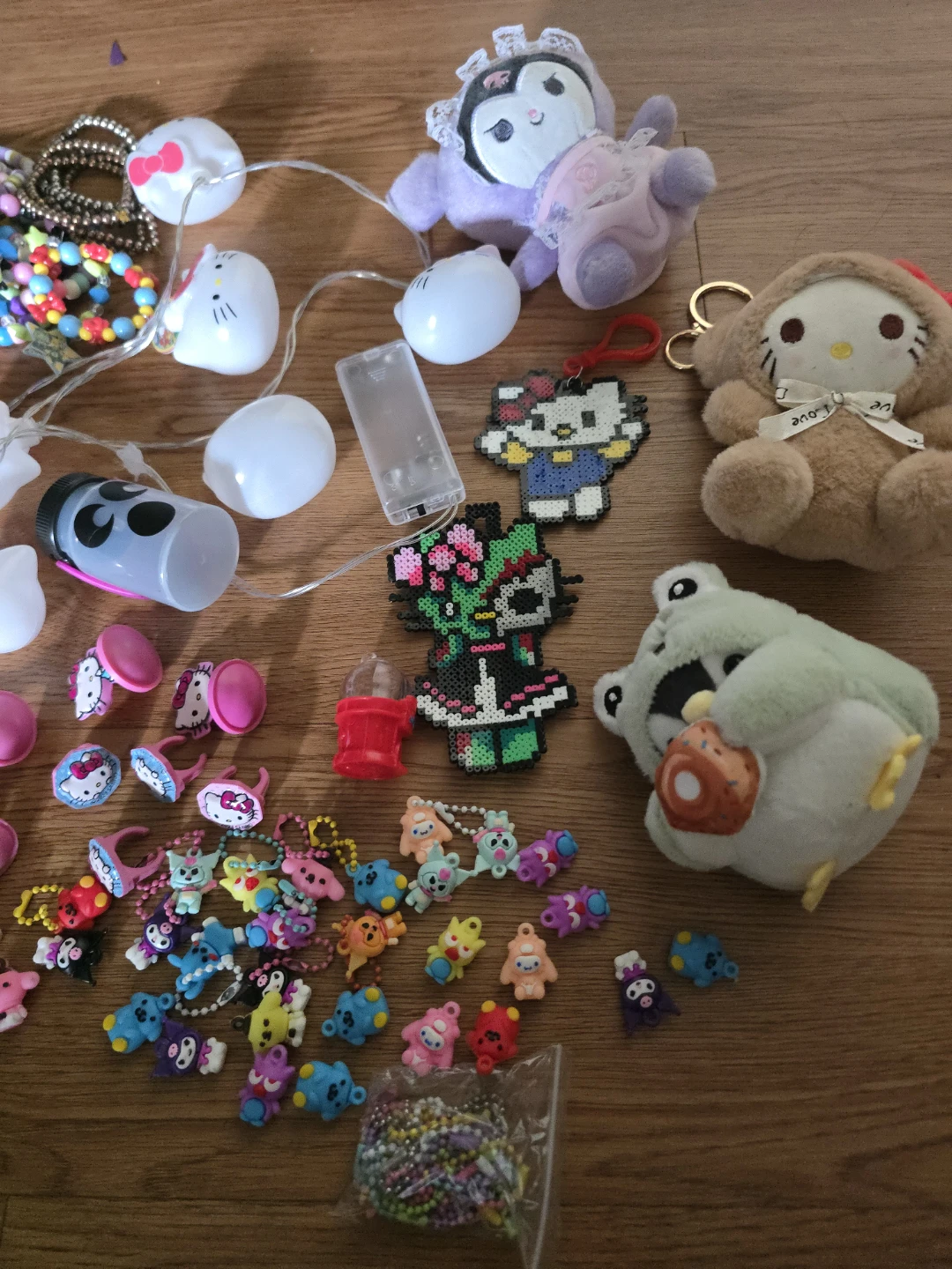Assorted Hello Kitty & Friends Plush Toys, and Accessories - photo 4