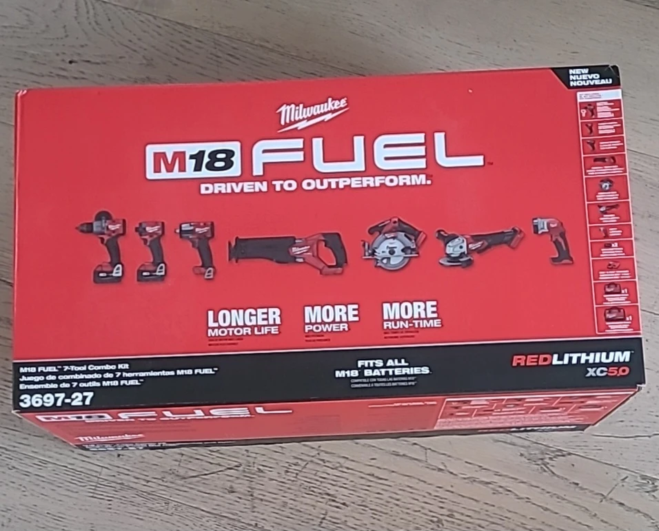 Milwaukee M18 FUEL 7-Tool Combo Kit