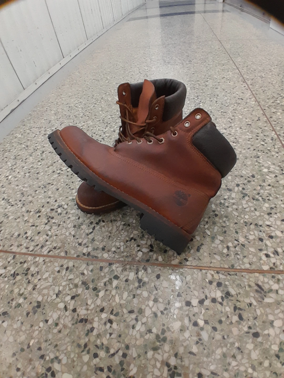 Timberland Classic Boots - Brown Leather Men's Size 10 - photo 4