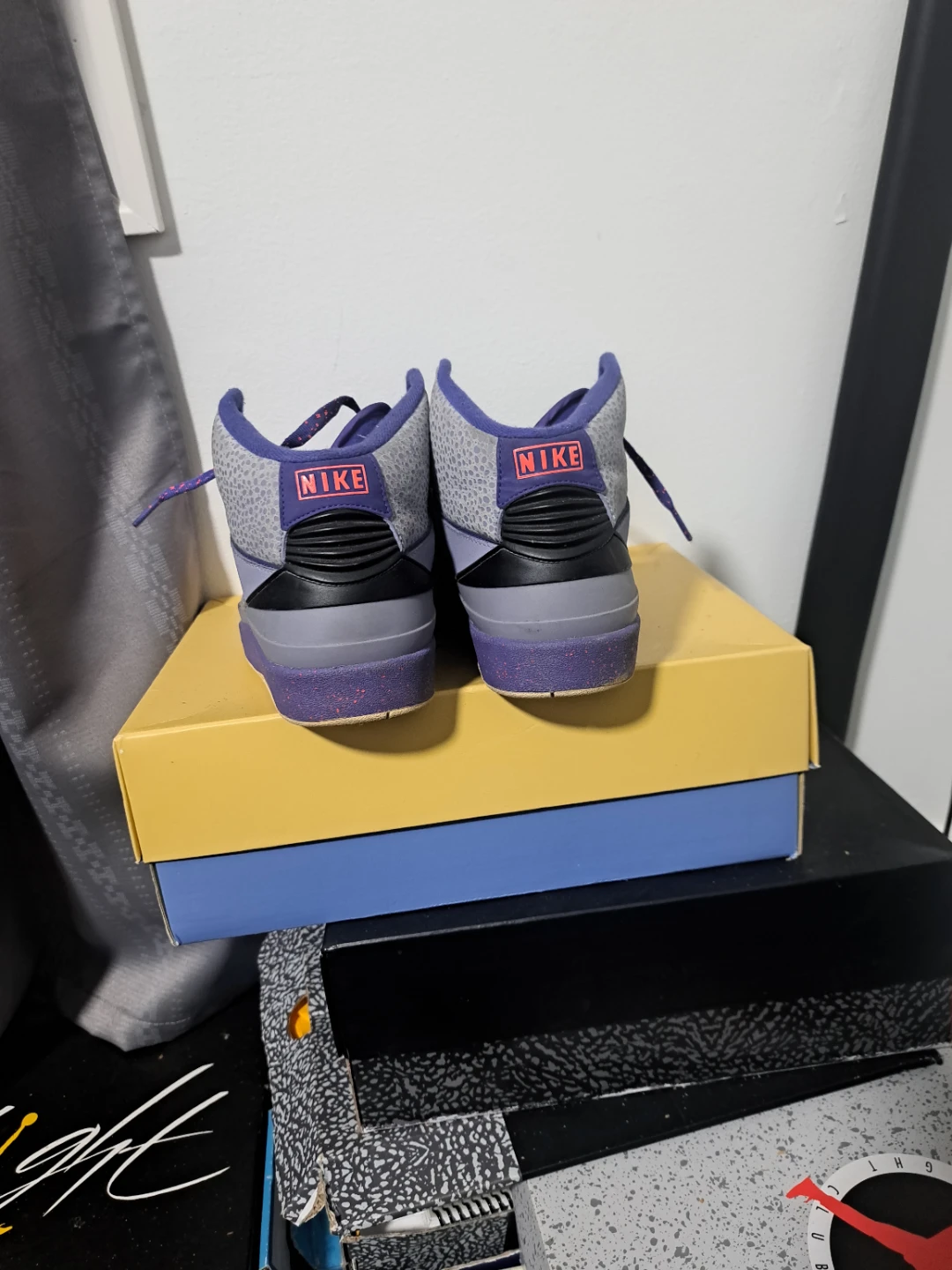 Nike Air Jordan 2 Retro High Top Sneakers