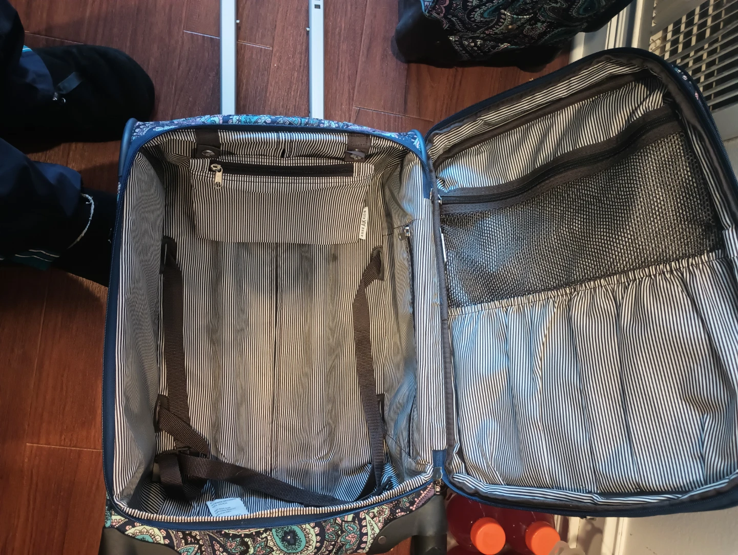 Small Rolling Luggage - photo 4