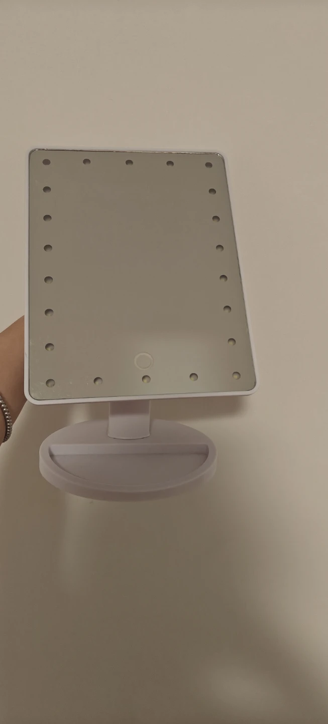 LED Makeup Mirror - photo 2