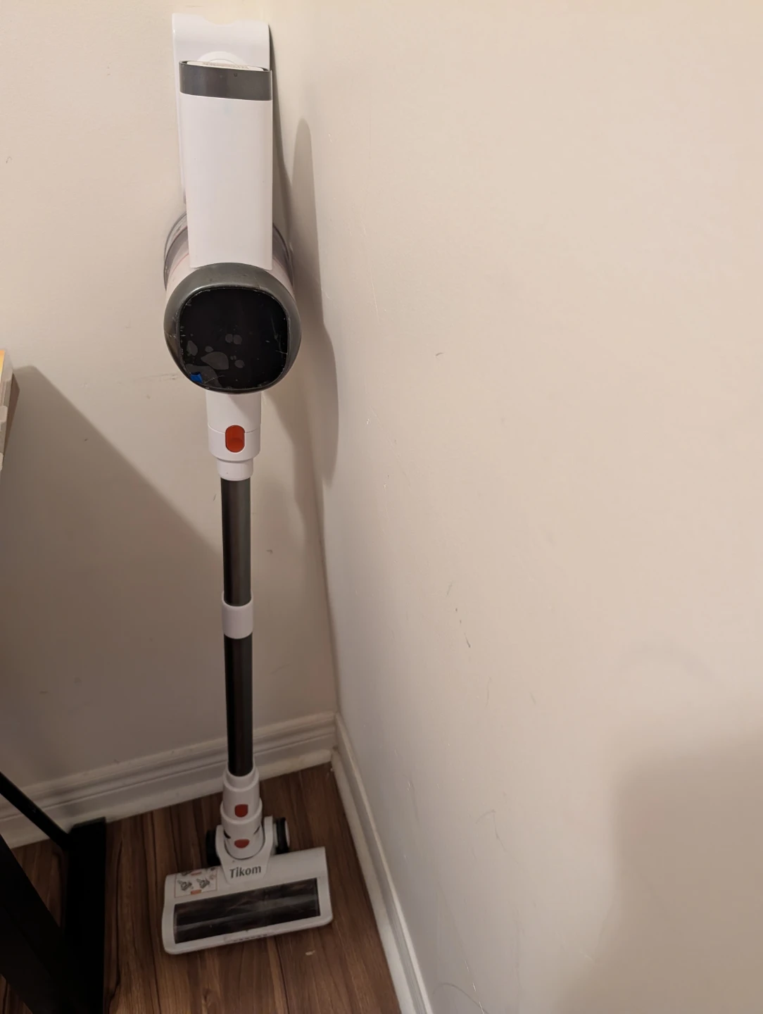 Tikom Cordless Stick Vacuum