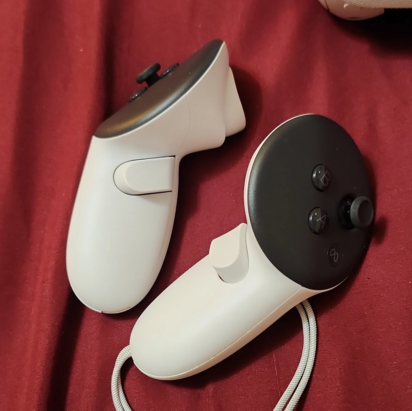 Meta Quest 3 VR Headset and Controllers - photo 3