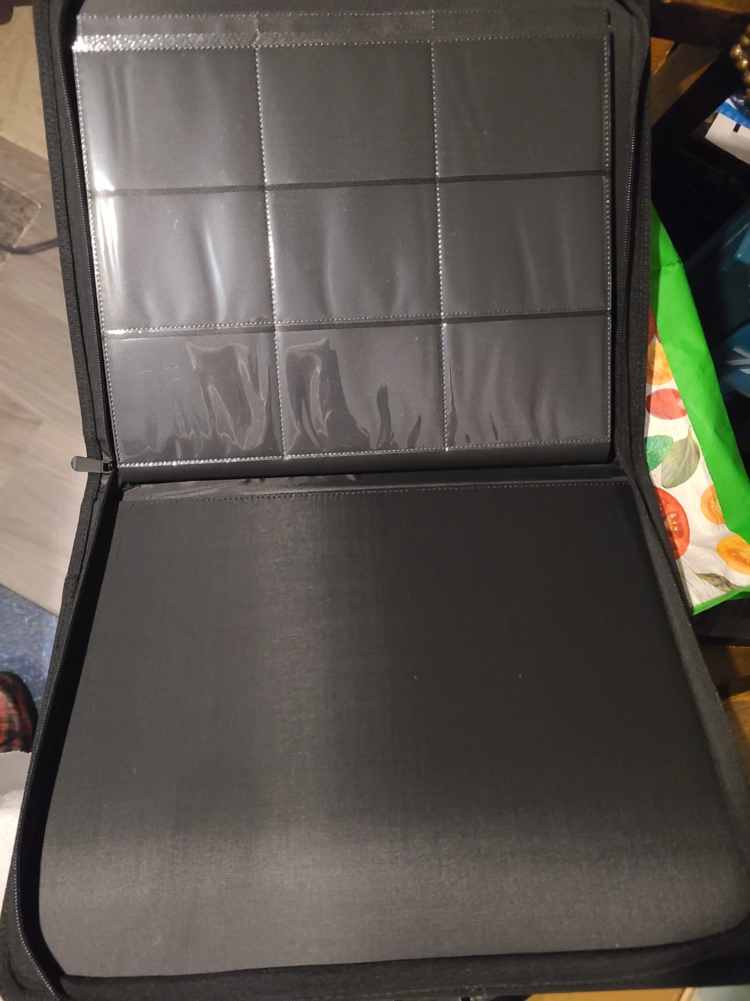 Black 9-Pocket Trading Card Binder - photo 4
