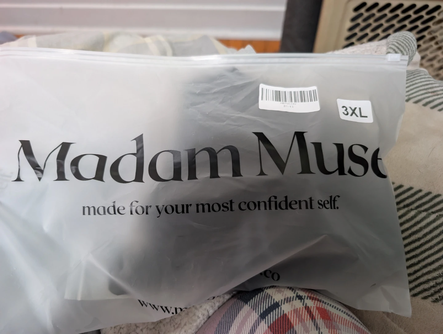 Madam Muse Wireless Lifting Jelly Bra - Black - 3XL - photo 2