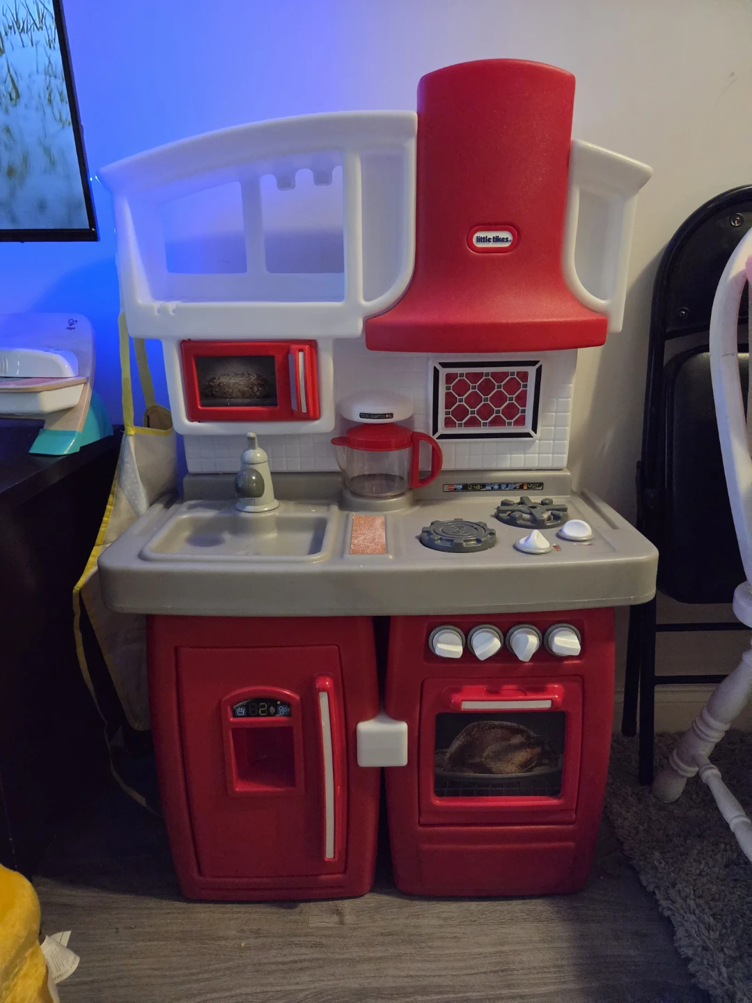 Little Tikes Play Kitchen
