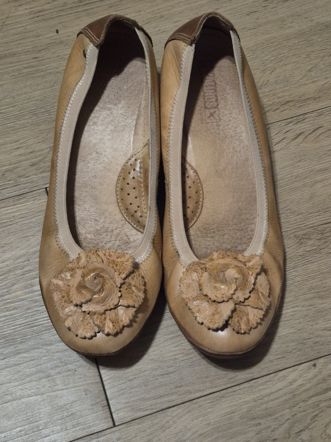 9.5 Pikolinos Tan Leather Wedge Ballet Flats Women's Size 40