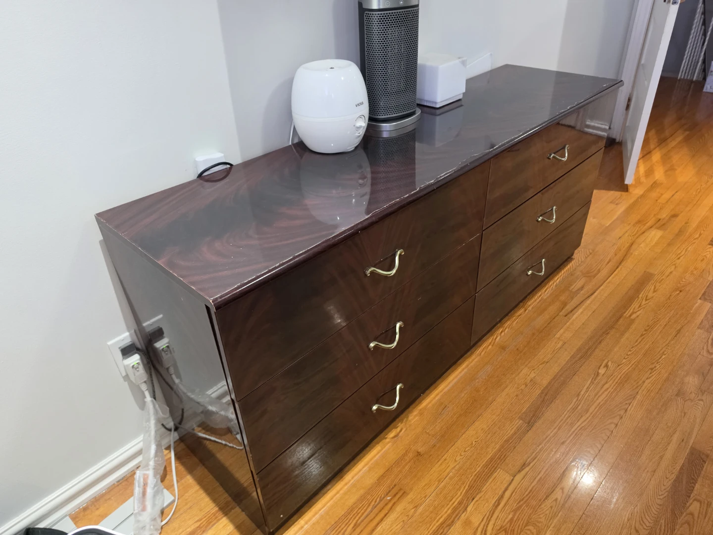 Dark Wood Dresser with 6 Drawers - photo 2