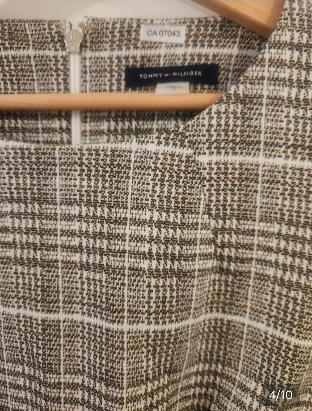 Tommy Hilfiger Plaid Dress Size 4 - photo 4