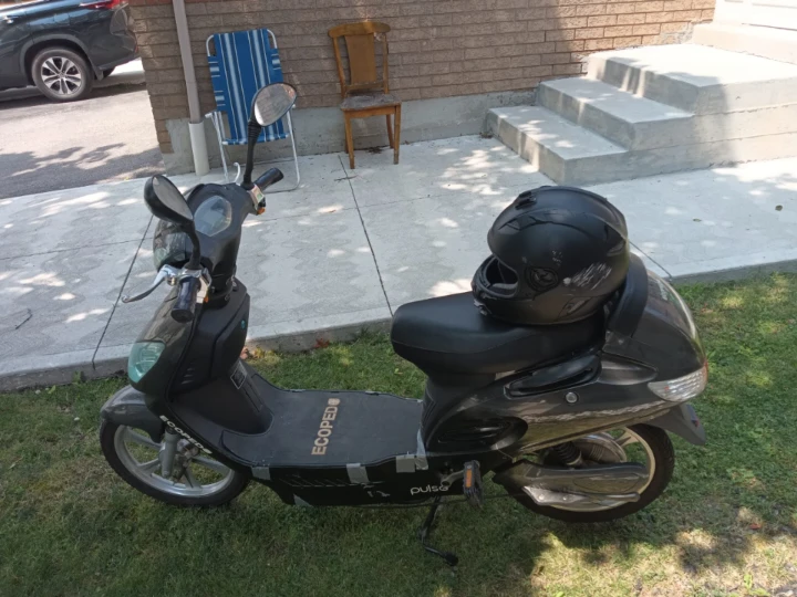 ECOPED Pulse Electric Scooter