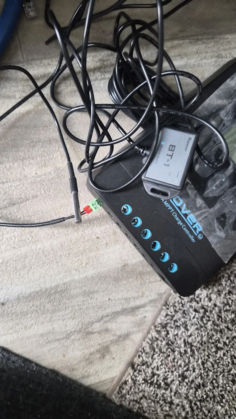 Renogy 12V 2000W Power Inverter and Charge Controller - photo 4
