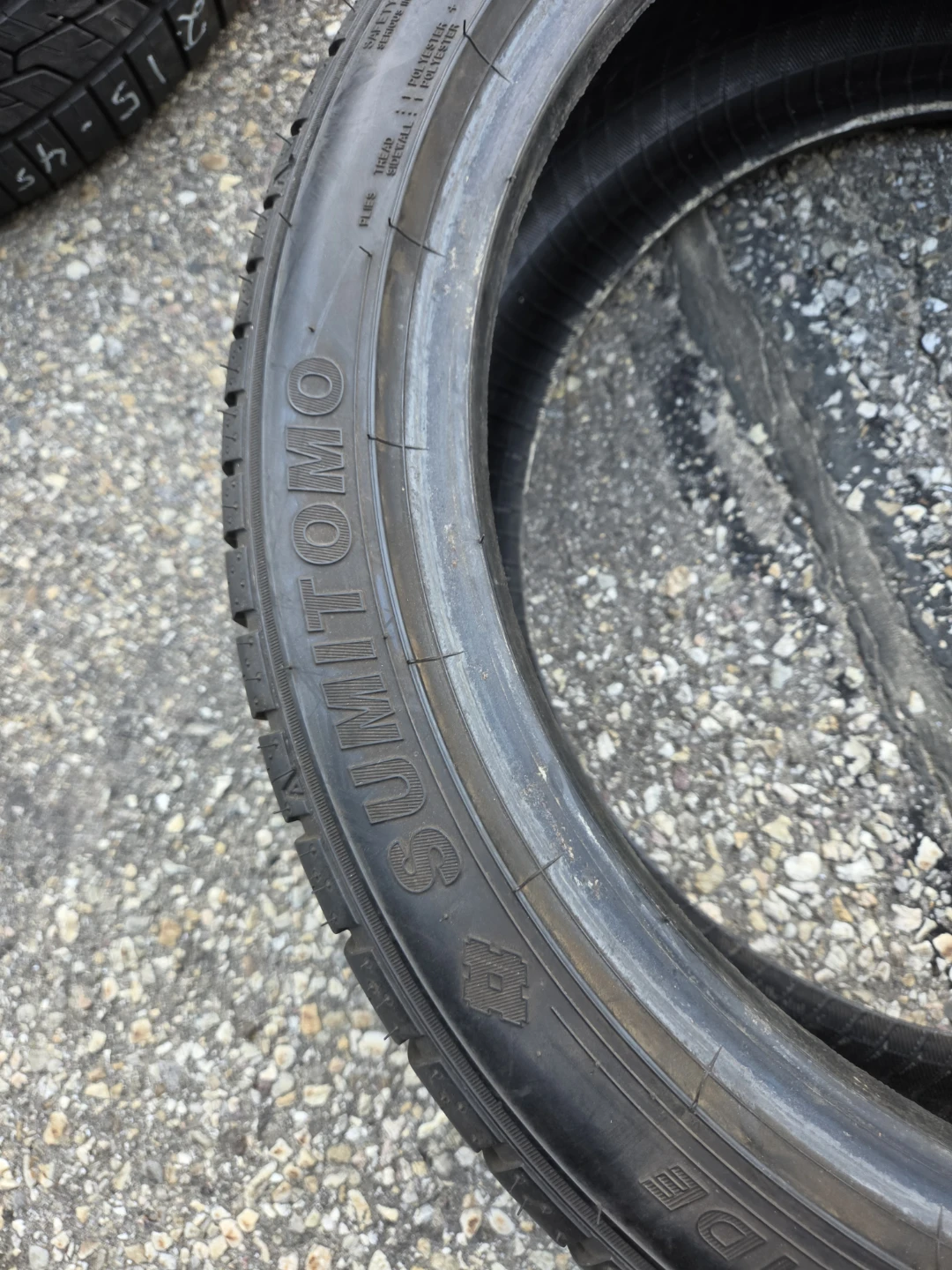 2 tire Sumitomo HTR A/S P03 - 215/45R18 - photo 3