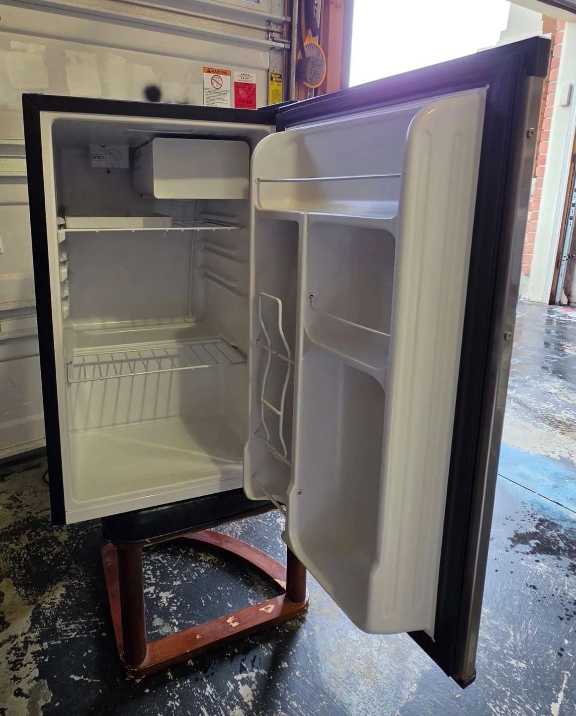 Cuisinart Minifridge - photo 2