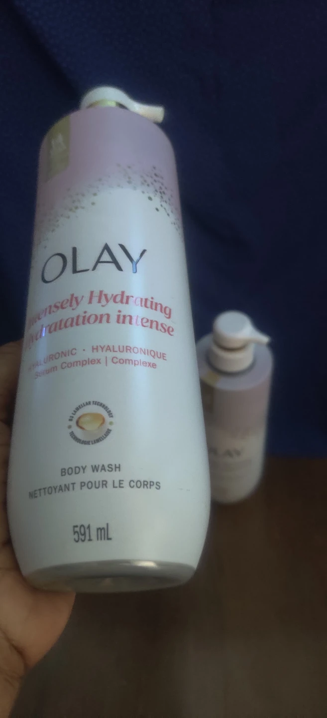OLAY Body Wash - 2 Bottles. ) - photo 2