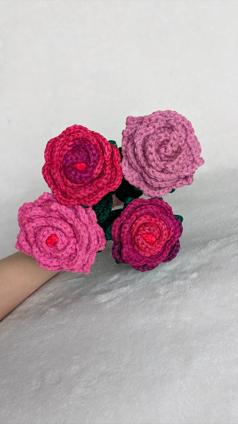 Beautiful Crochet Rose flowers