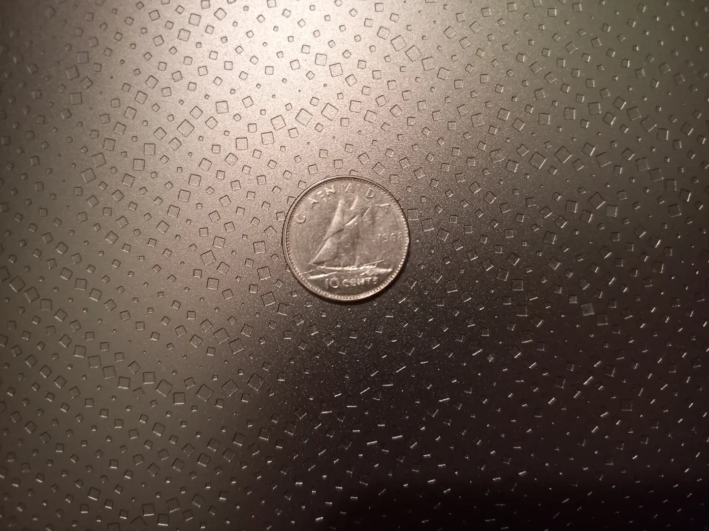 1968 Canadian 10 Cent Dime Coin