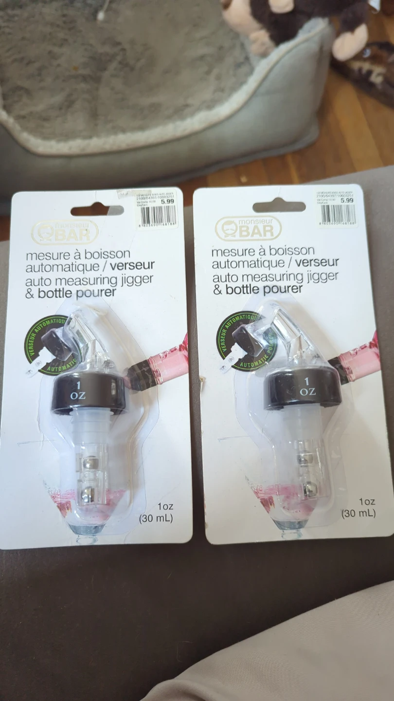 Bottle pourer