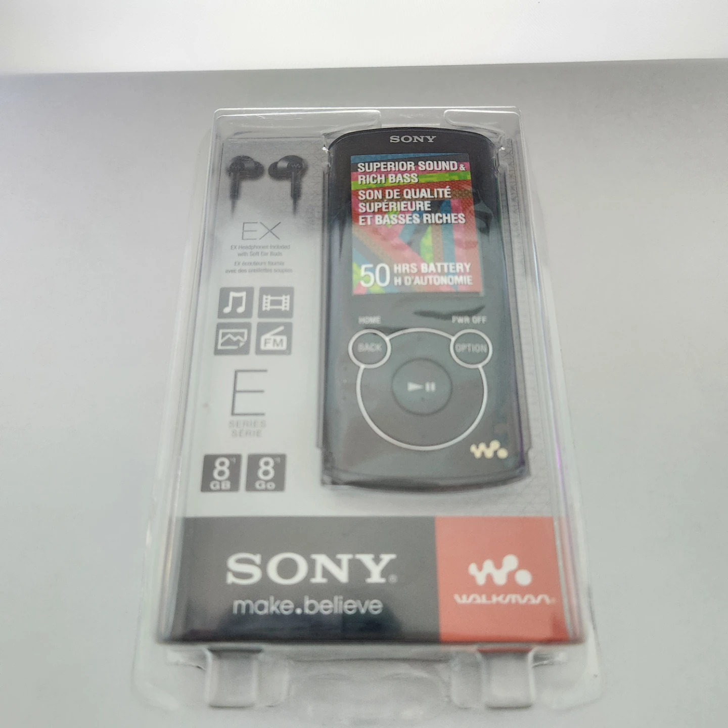 *SEALED* Sony WALKMAN NWZ-E464 8GB Multimedia Player